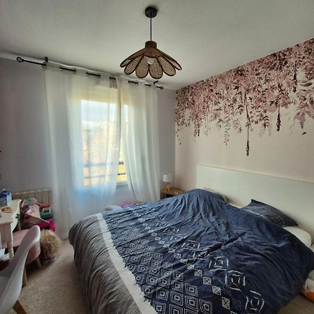 Chambre Privee T3 Saint Fons Buitenkant foto